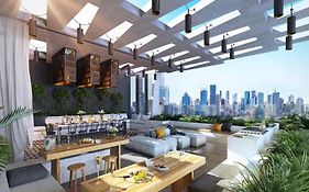 Urban Elegance 2B2B W Parking, Pool South Brisbane M1